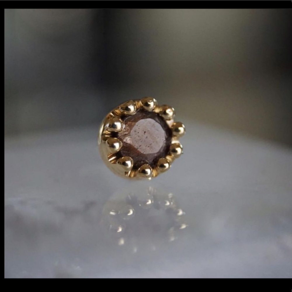 BVLA 14k Yellow Gold Crown w/ Zawadi Sapphire